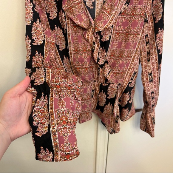 BCBGMaxAzria Women’s Size Large Surplice Asymmetrical Top Black & Pink Print - Picture 5 of 11